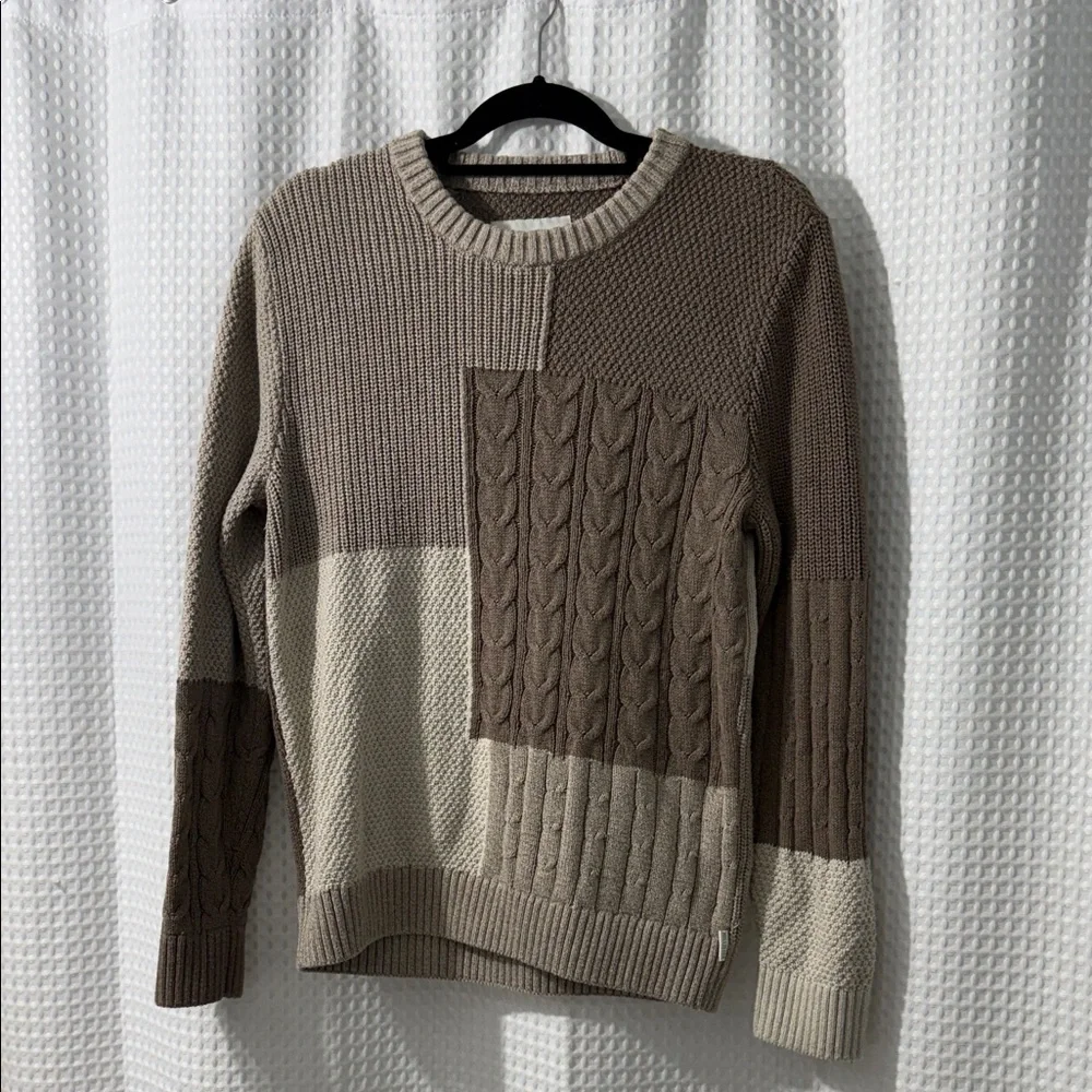 Hollister Men’s  Patchwork Knit Sweater Size Small